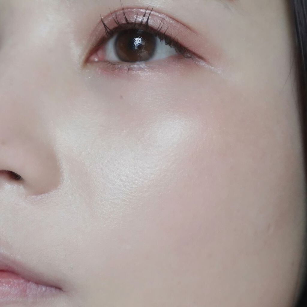 ZEESEA 顔がキラキラ  オーロラ系ハイライト/ZEESEA/パウダーハイライトを使ったクチコミ（3枚目）