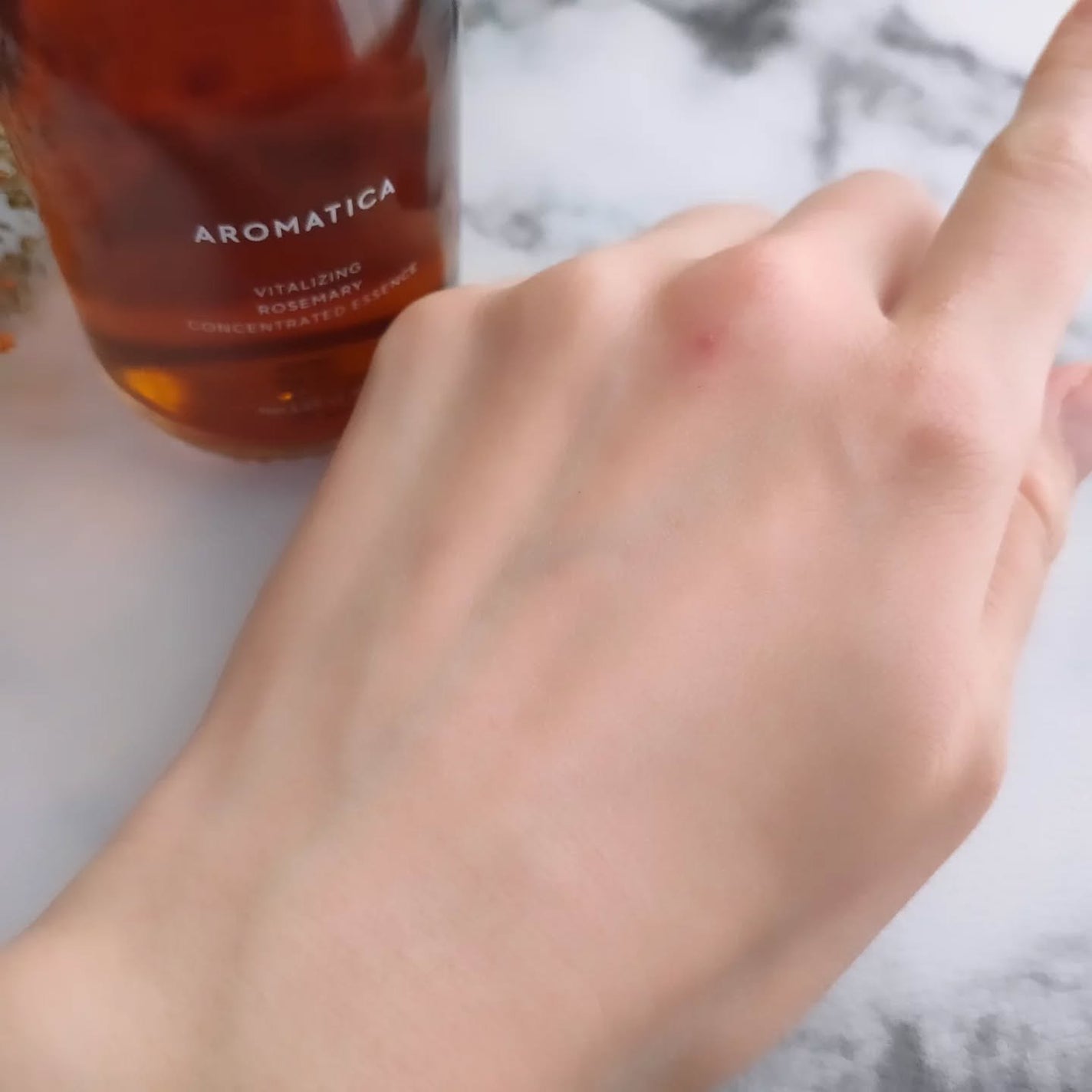 ローズマリーコンセントレイテッドエッセンス/AROMATICA/美容液を使ったクチコミ(5枚目)