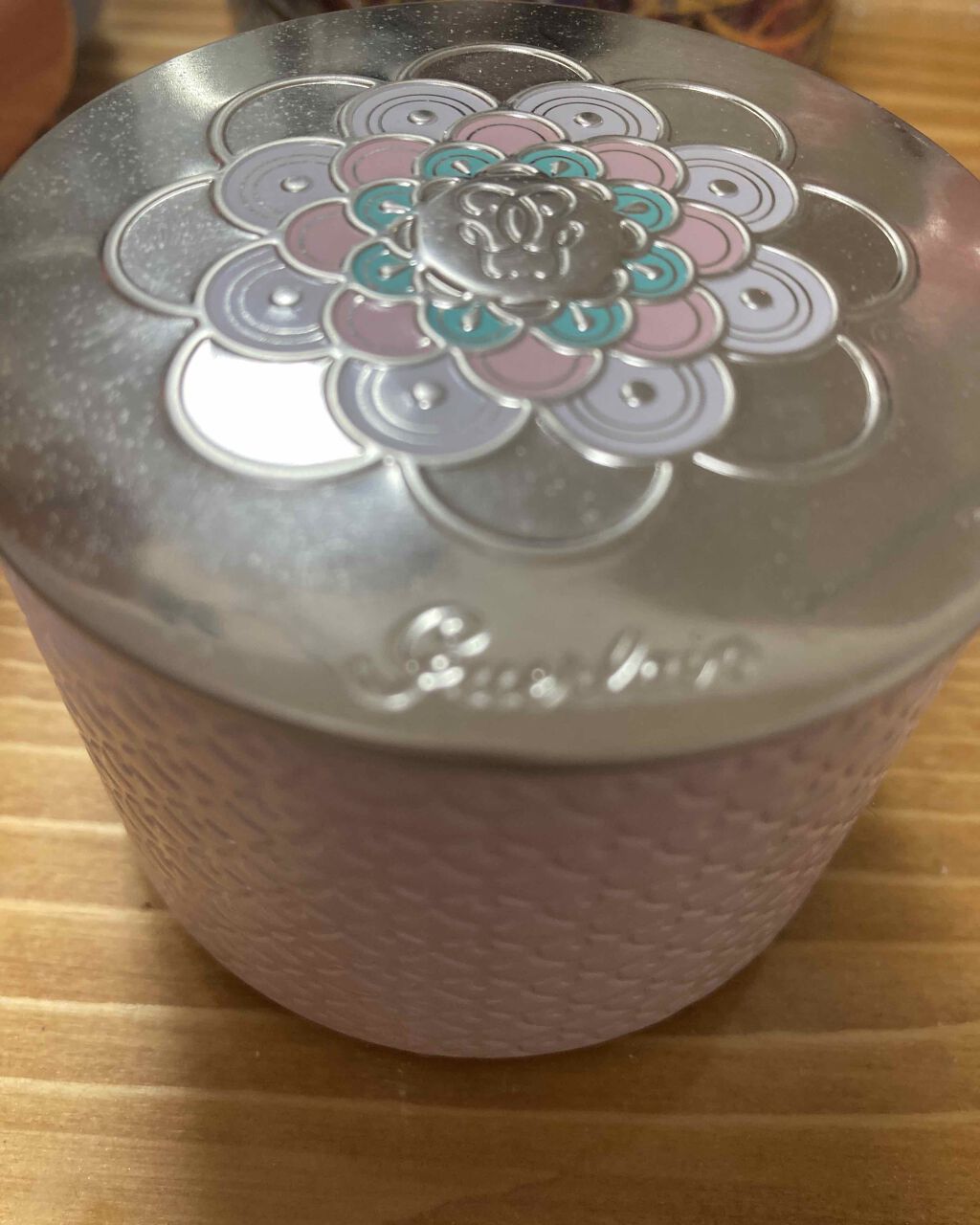 メテオリット ビーユ/GUERLAIN/フェイスパウダーを使ったクチコミ(1枚目)