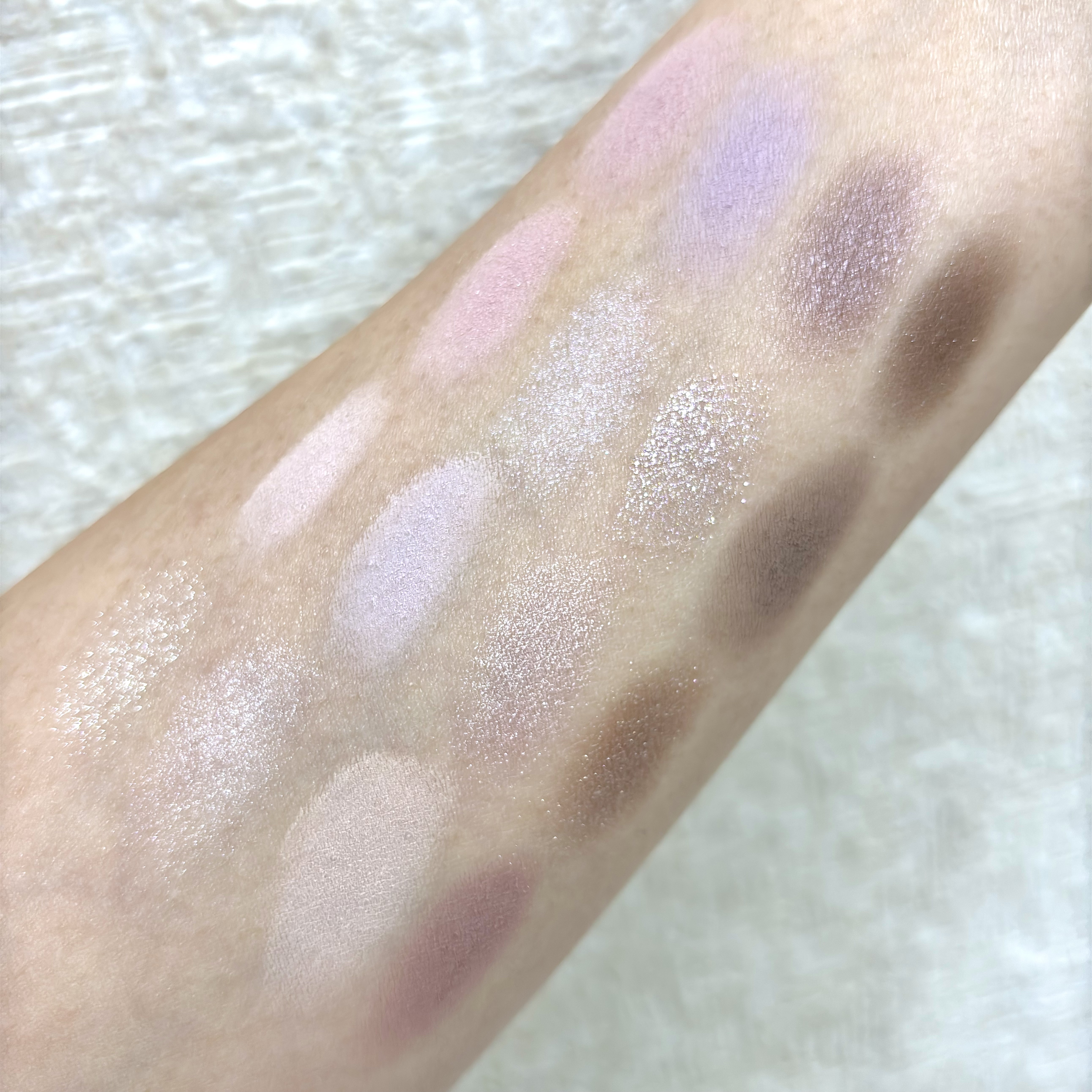 ソフトブラーリングアイパレット/wakemake/アイシャドウパレットを使ったクチコミ（3枚目）