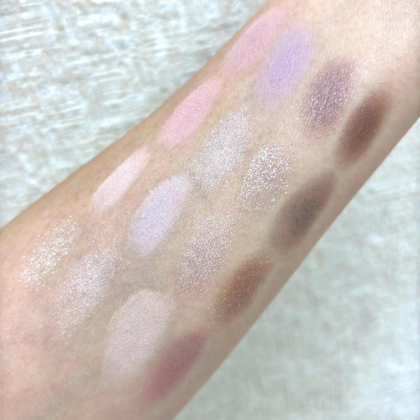 ソフトブラーリングアイパレット/wakemake/アイシャドウパレットを使ったクチコミ(3枚目)