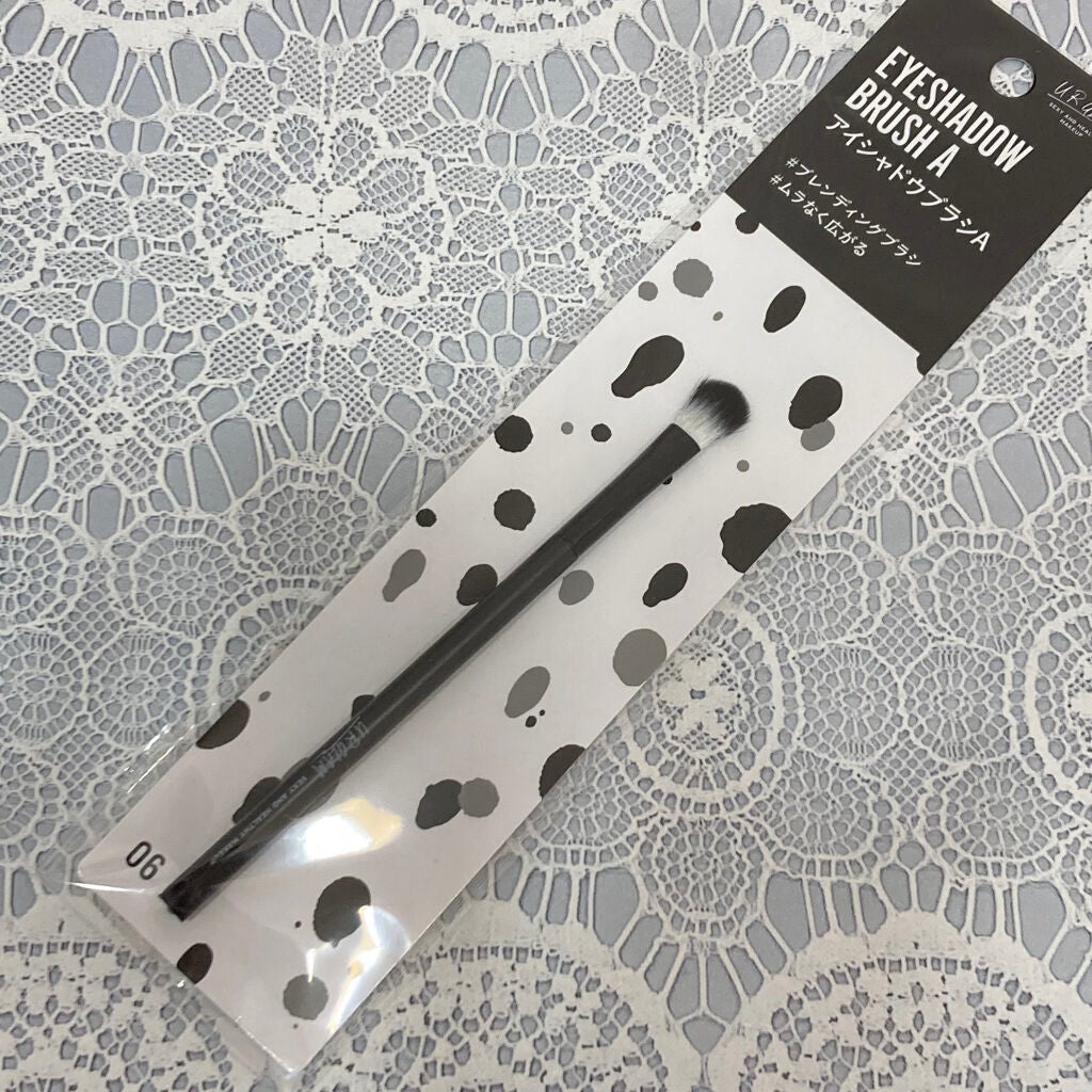 UR GLAM EYESHADOW BRUSH A/U R GLAM/メイクブラシを使ったクチコミ(4枚目)