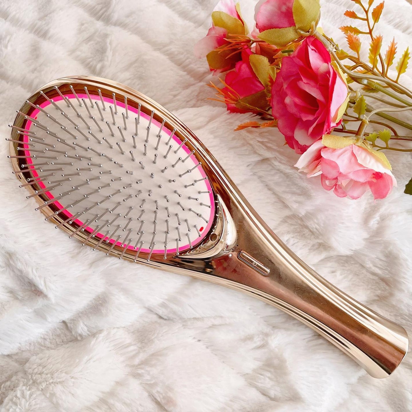 momoringo_5 on LIPS 「EMS&マイクロカレントを搭載したクッションブラシがプレゼント..」(1枚目)