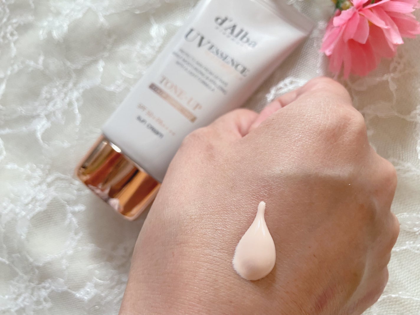 ウォータフルトーンアップサンクリーム/ダルバ/日焼け止めクリームを使ったクチコミ(2枚目)