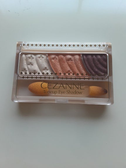 トーンアップアイシャドウ/CEZANNE/アイシャドウパレットを使ったクチコミ(2枚目)