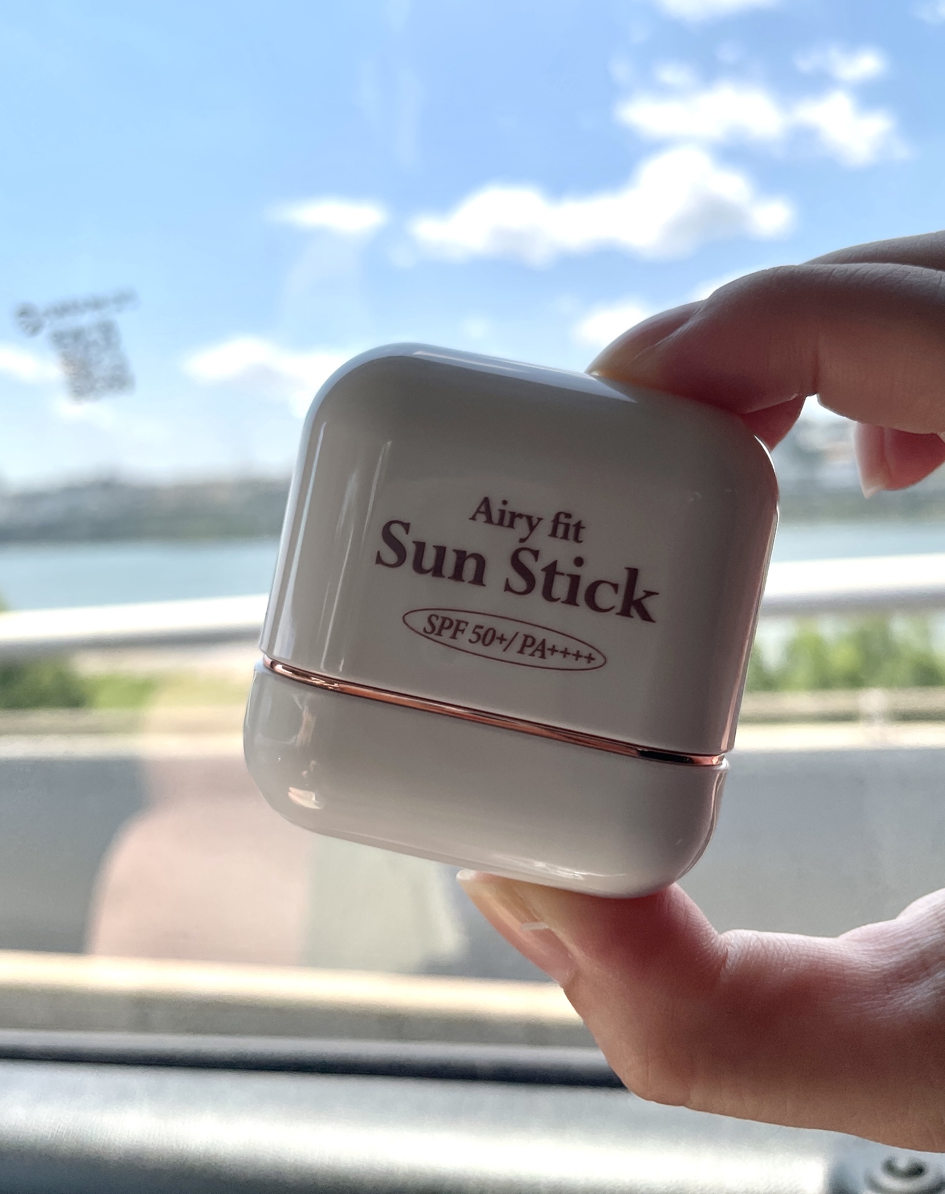 エアリーフィットサンスティック/KAHI/日焼け止めスティックを使ったクチコミ（2枚目）