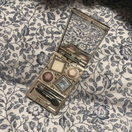 エレガンス ヌーヴェル アイズ/Elégance/アイシャドウパレットを使ったクチコミ(1枚目)