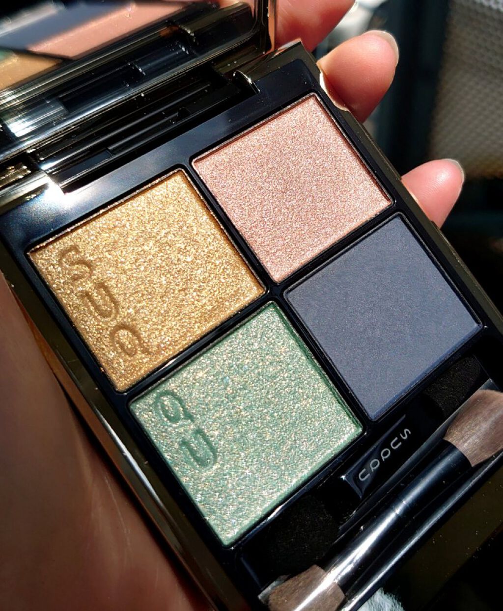 シグニチャー カラー アイズ/SUQQU/アイシャドウパレットを使ったクチコミ(3枚目)