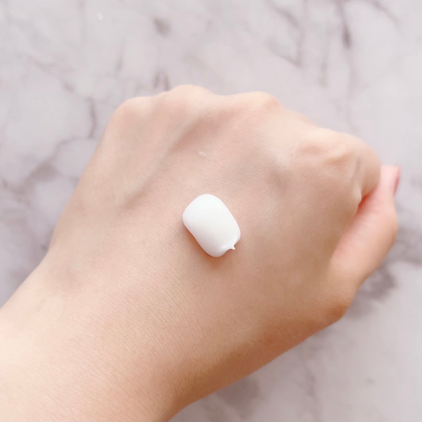 メディケイティッド センシティブケア ボディローション うるおいケア <医薬部外品>/ヴァセリン/ボディローションを使ったクチコミ(4枚目)