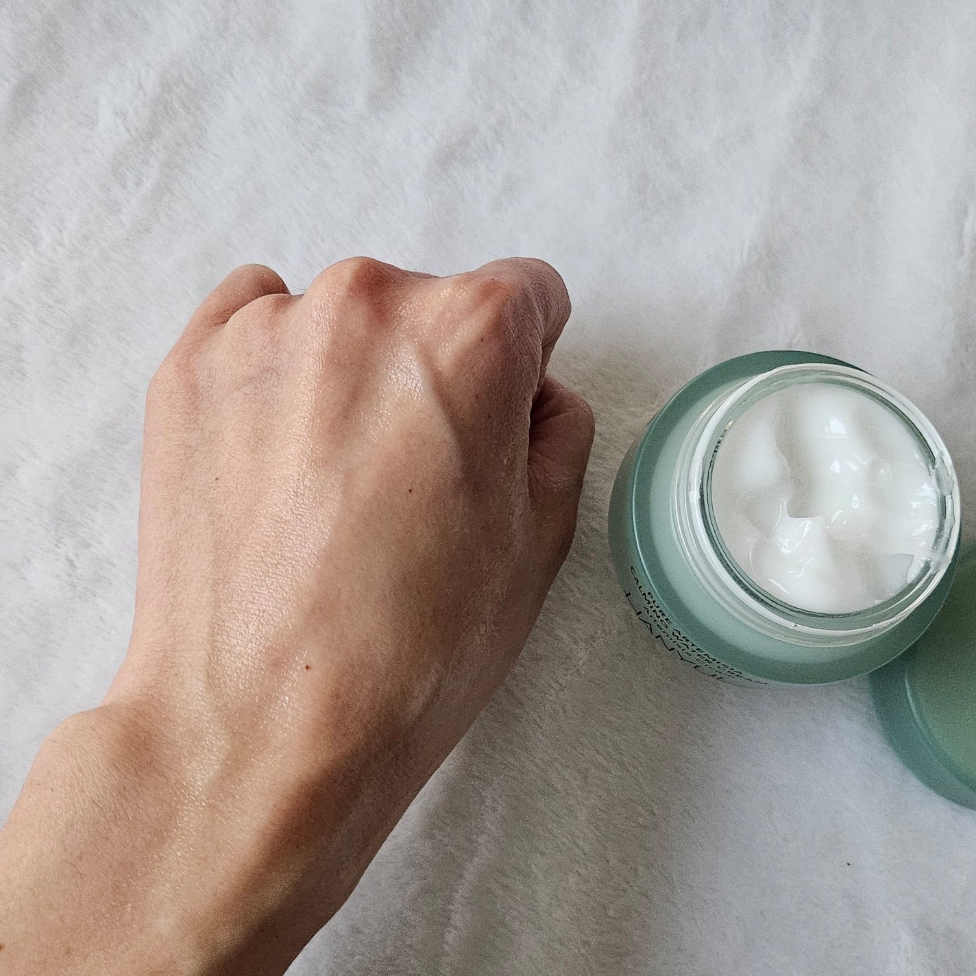 ピュアアルテミシア カーミングウォータークリーム/HANYUL(ハンユル)/フェイスクリームを使ったクチコミ(4枚目)