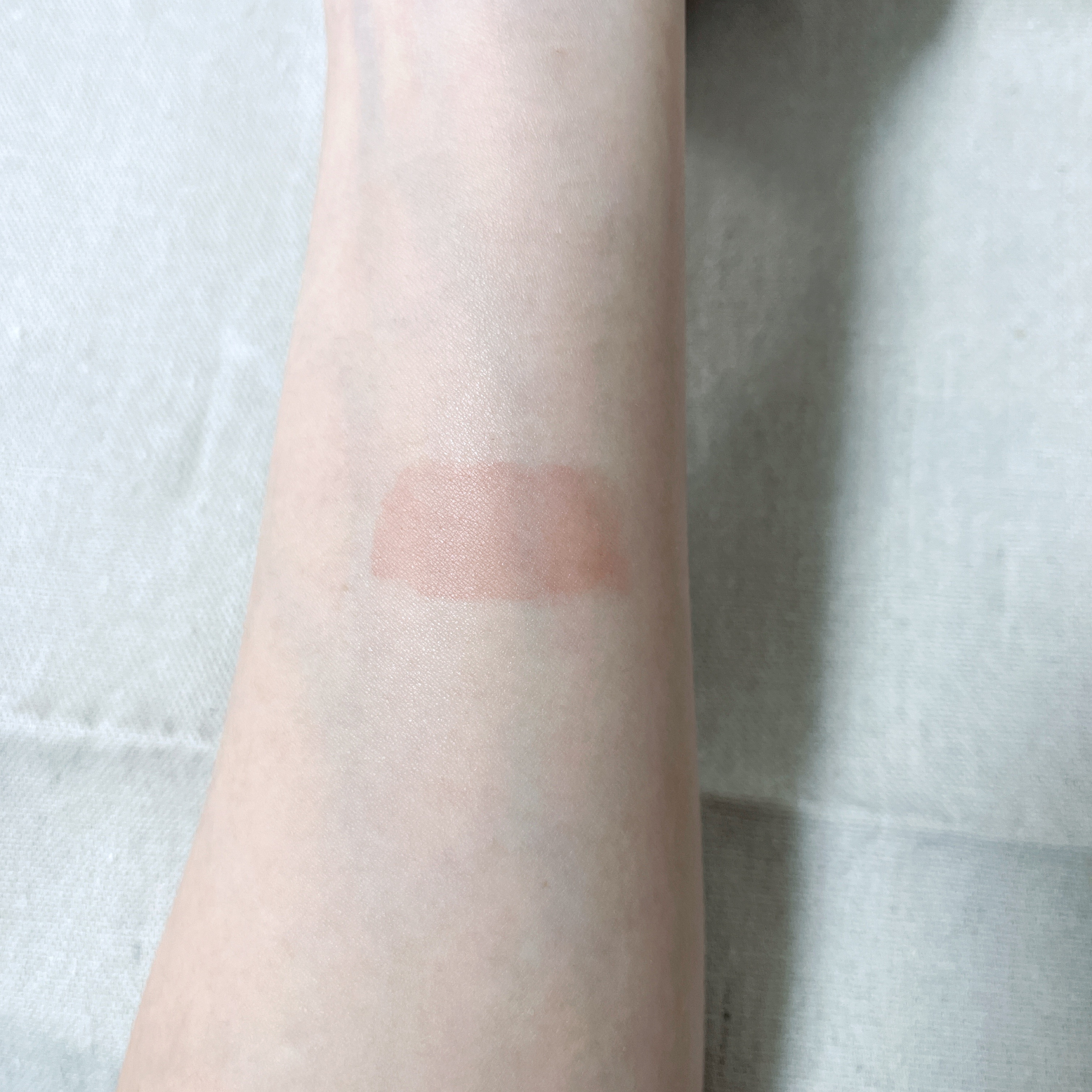 ロウグロウジェルティント/hince/リップティントを使ったクチコミ（3枚目）