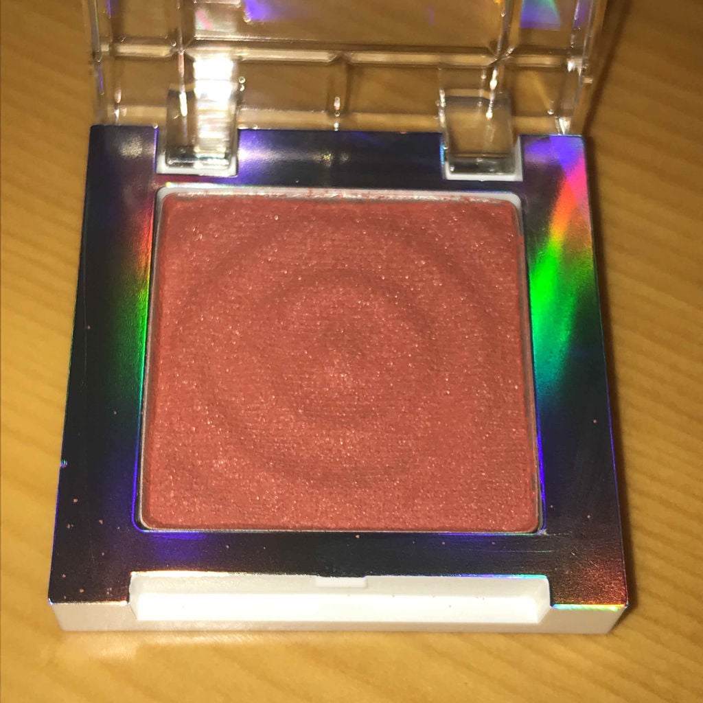 カラークイーン オイルシャドウ/ロレアル パリ/単色アイシャドウを使ったクチコミ(2枚目)