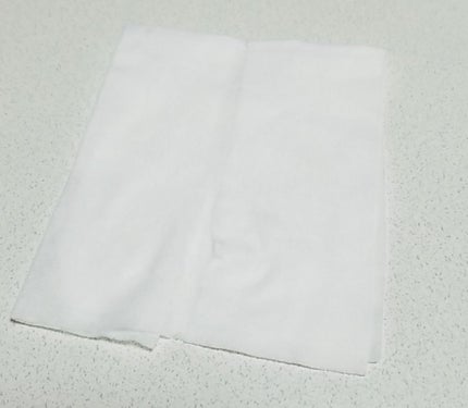 DAISO ヒアルロン酸配合メイク落としシートのクチコミ「☆DAISO ダイソー クレンジングシートのレビューです☆。.:*・゜
たまーに、ホーム.....」(2枚目)