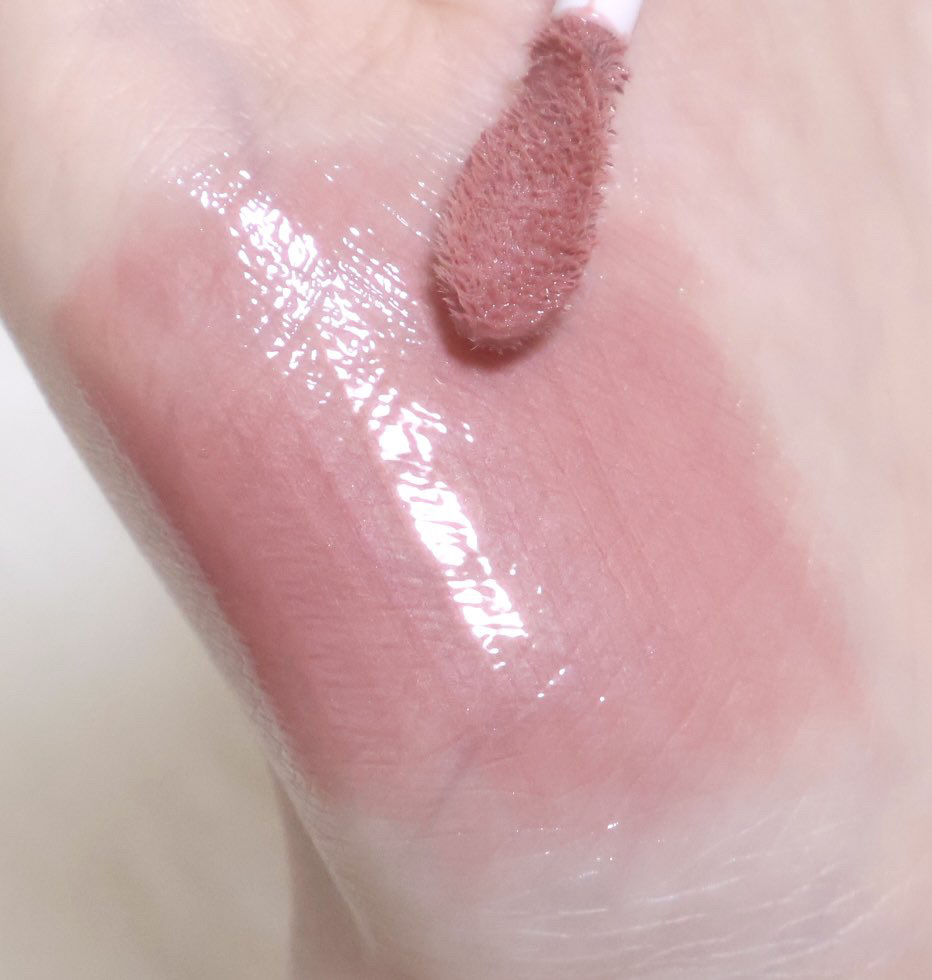 クレ・ド・ポー ボーテ ブリアンアレーブルエクラ 3 チャーム/クレ・ド・ポー ボーテ/リップグロスを使ったクチコミ（1枚目）