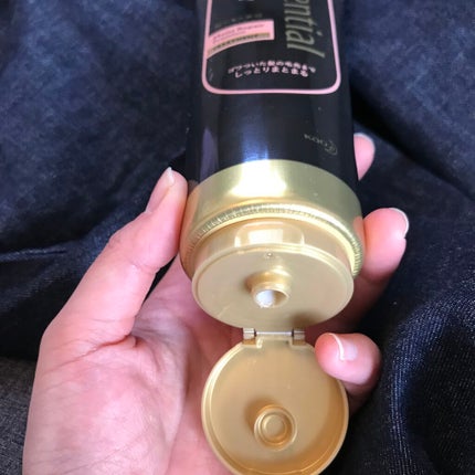 THE BEAUTY 髪のキメ美容プレミアムトリートメント<モイストリペアプレミアム>/エッセンシャル/洗い流すヘアトリートメントを使ったクチコミ(2枚目)