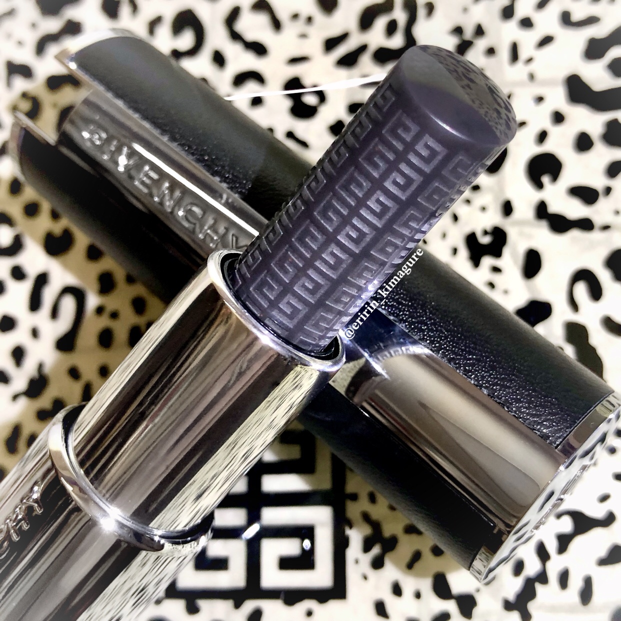 ルージュ・アンテルディ・バーム/GIVENCHY/リップバームを使ったクチコミ（3枚目）