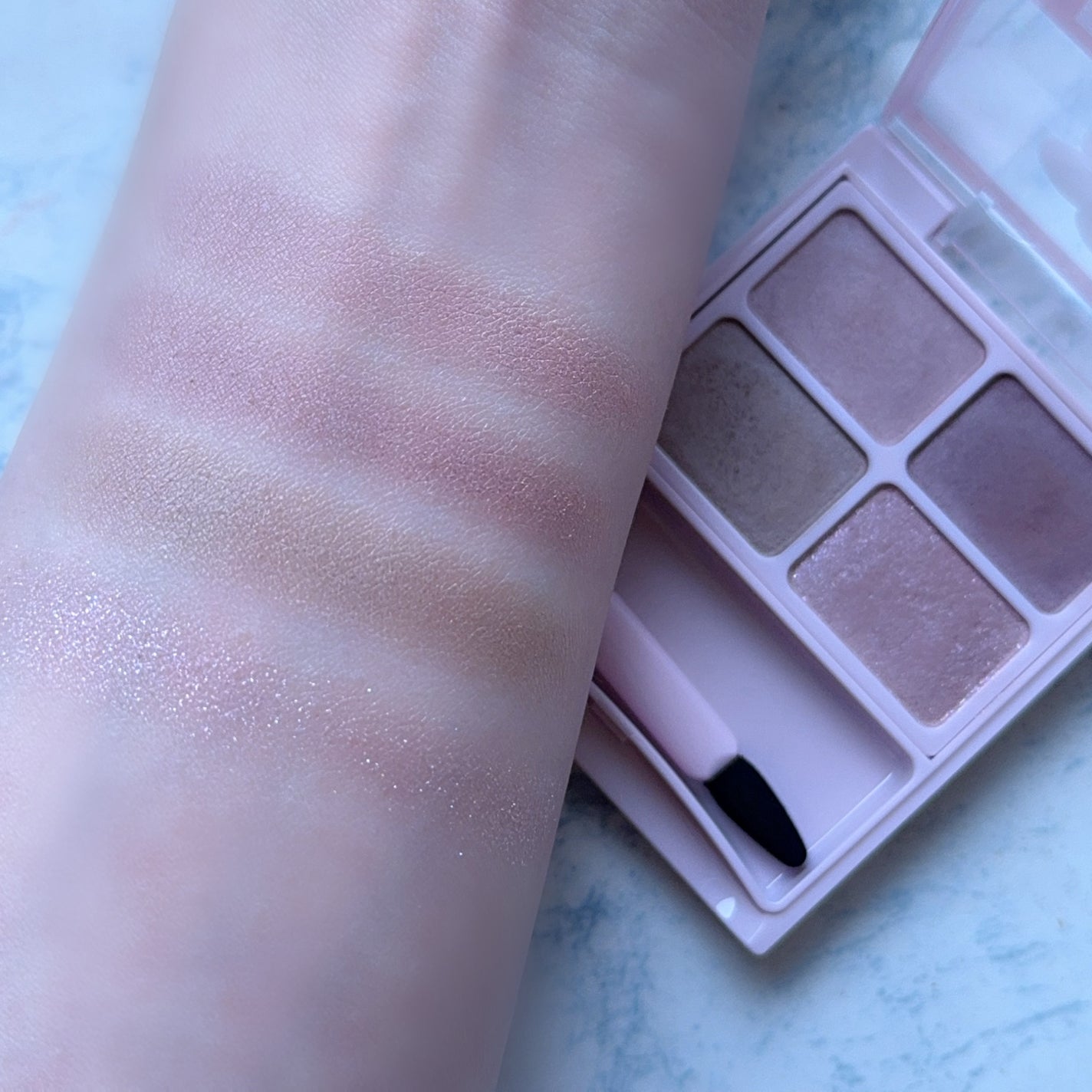 デイジードール アイカラー パレット/DAISY DOLL by MARY QUANT/アイシャドウパレットを使ったクチコミ(3枚目)