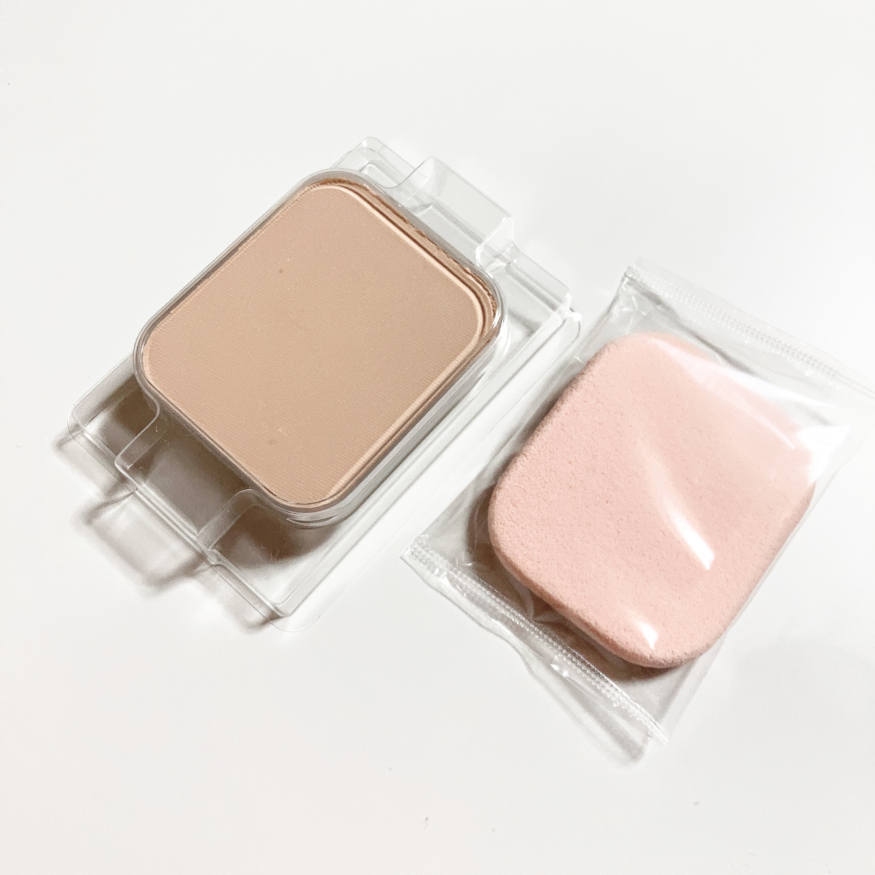 明るいつや肌パクト/アクアレーベル/パウダーファンデーションを使ったクチコミ（2枚目）