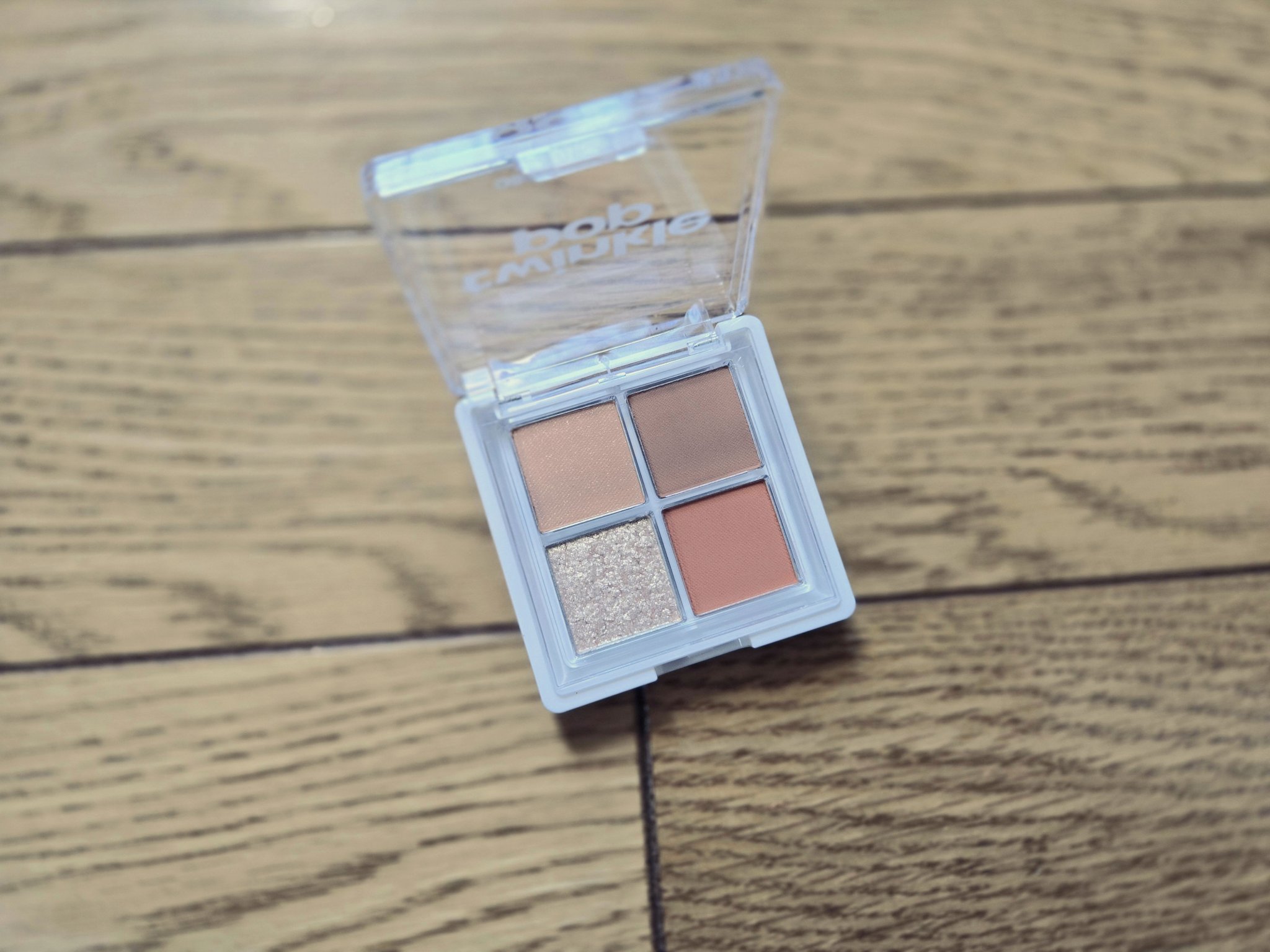 グリッターレイヤリングアイシャドウパレット 01 CORAL LAYER/TWINKLE POP/アイシャドウパレットを使ったクチコミ（2枚目）