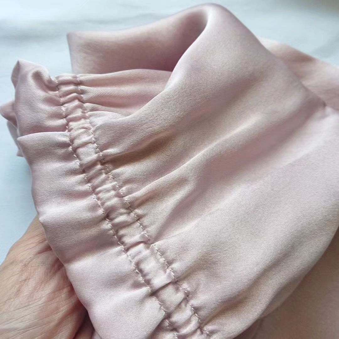 シルク ヘアキャップ ロングヘア用/SEAWIND/ヘアケアグッズを使ったクチコミ（2枚目）