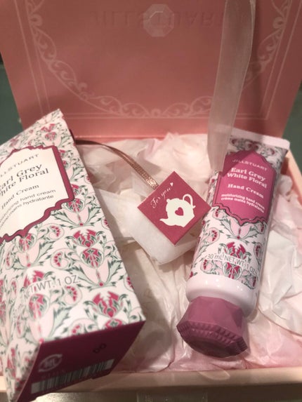 ジルスチュアート ハンドクリーム ホワイトフローラル/JILL STUART/ハンドクリームを使ったクチコミ(3枚目)