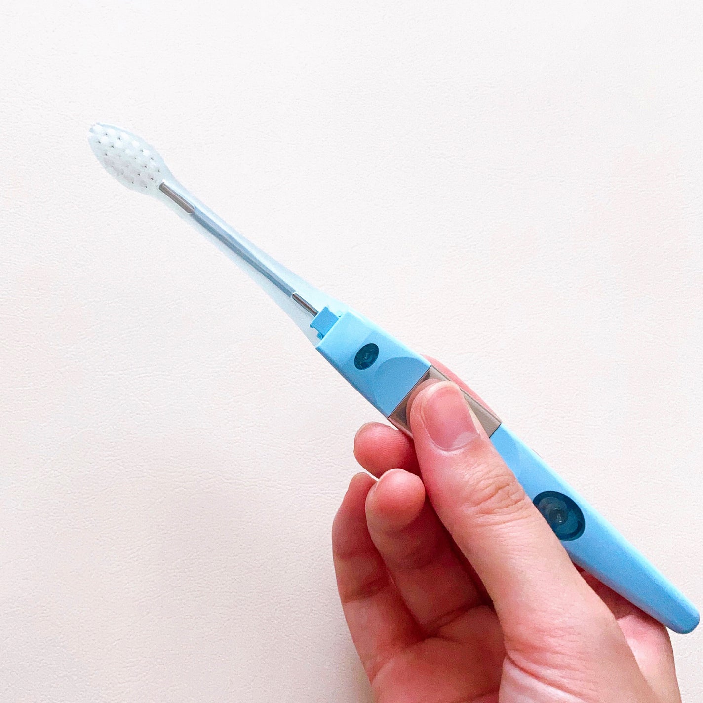 マイナスイオン歯ブラシ/KISS YOU/歯ブラシを使ったクチコミ(3枚目)