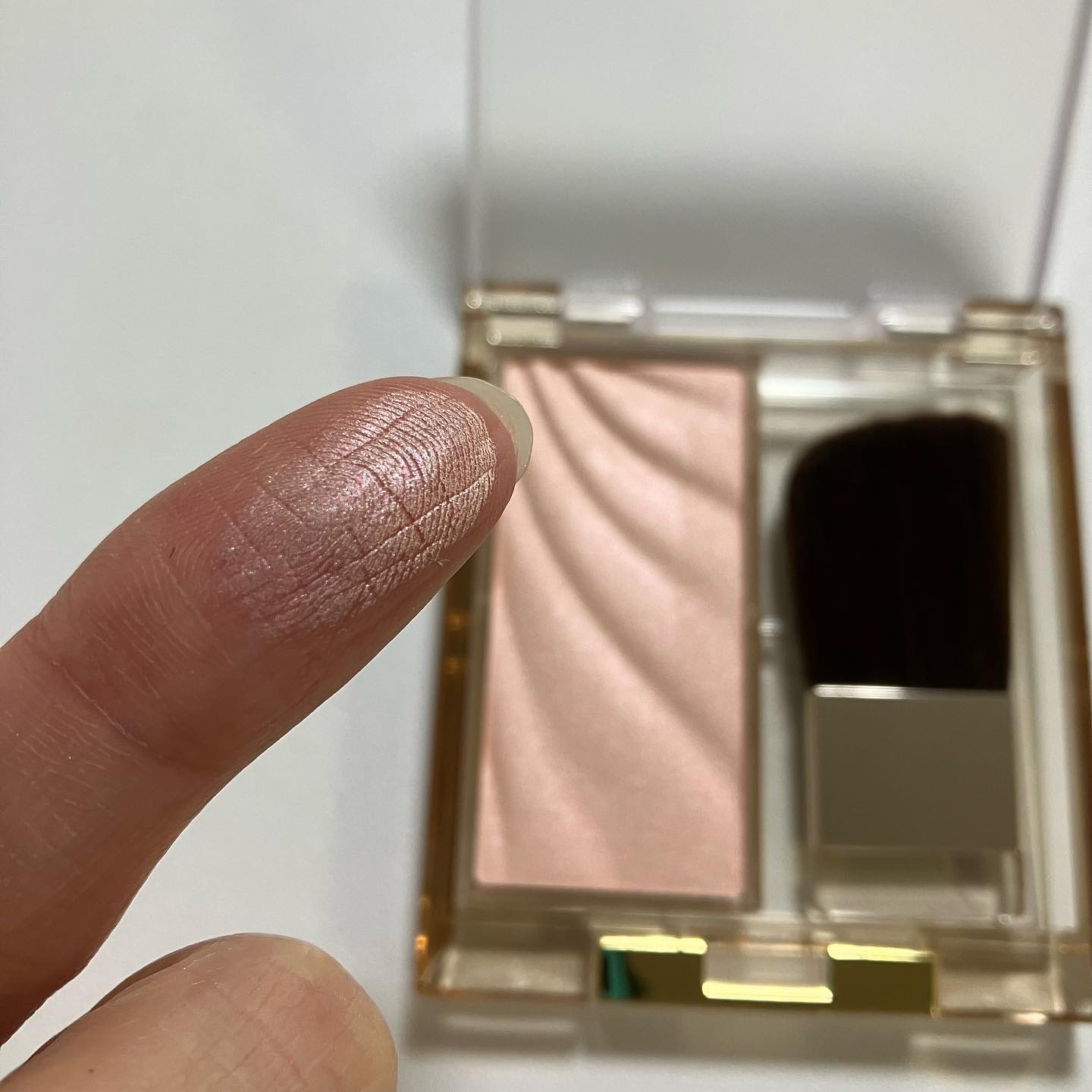 ドレープド シマーグロウ/excel/パウダーハイライトを使ったクチコミ（3枚目）