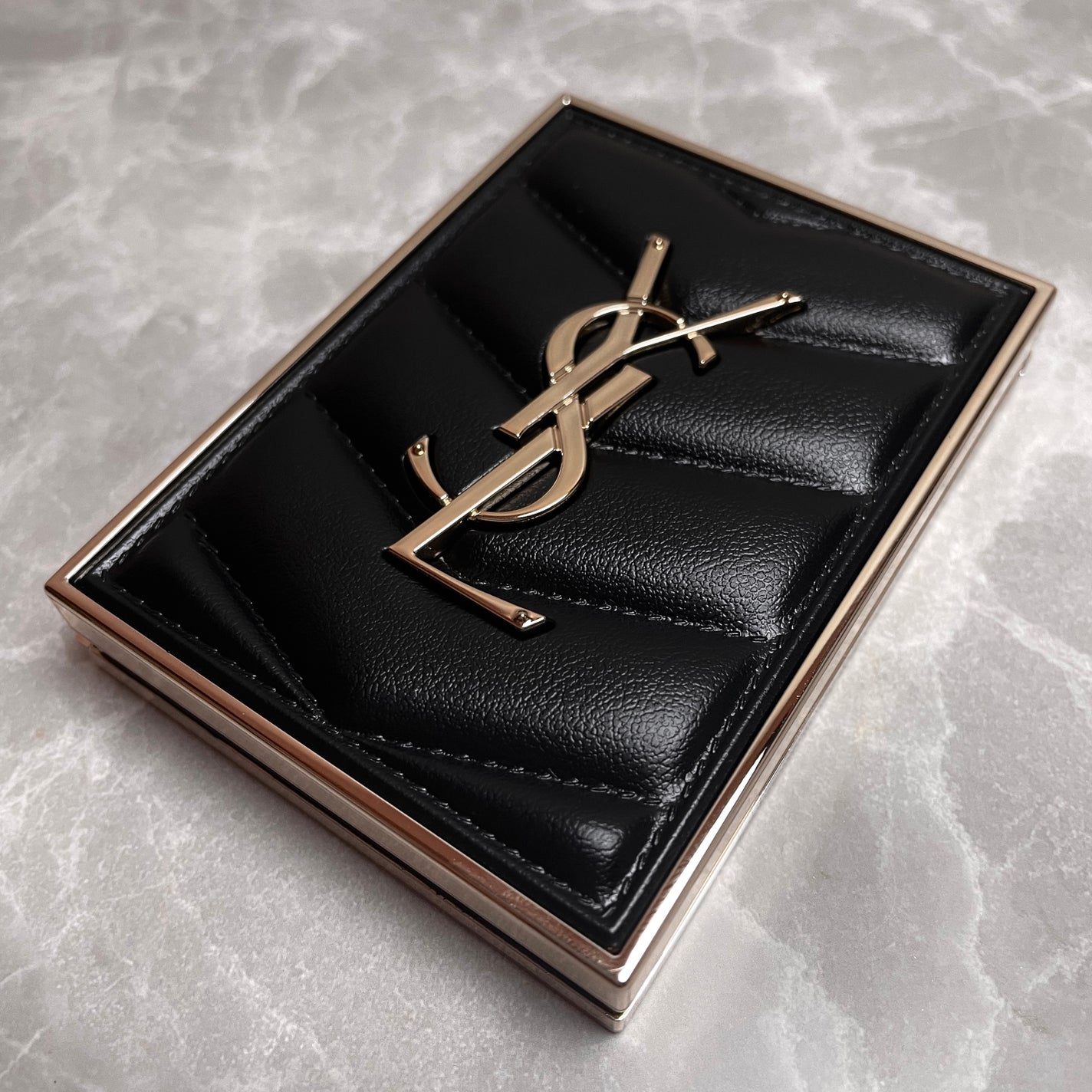 クチュール ミニ クラッチ/YVES SAINT LAURENT BEAUTE/アイシャドウパレットを使ったクチコミ(5枚目)