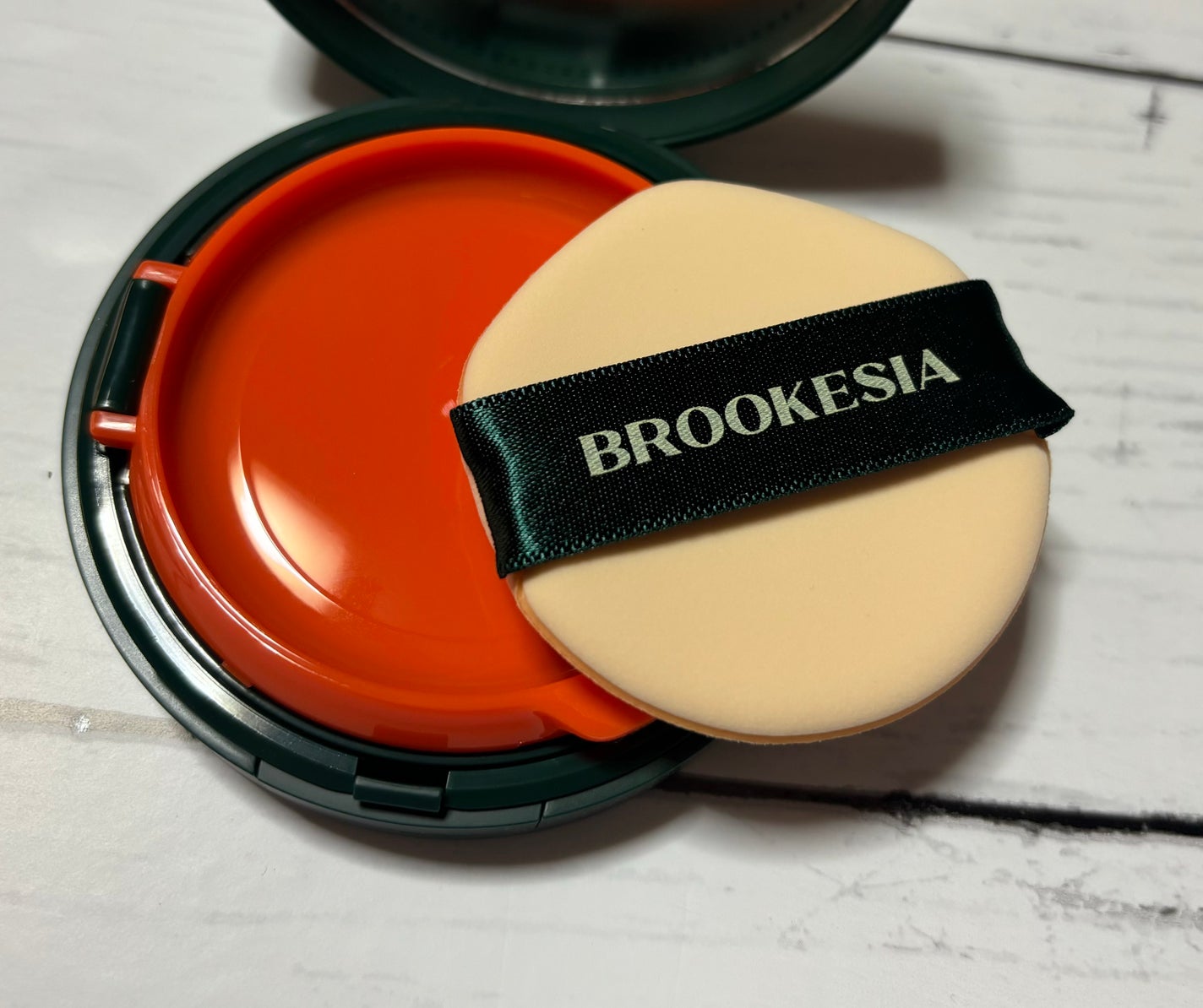 スキンエンハンサー コンパクト クッション (マット)/BROOKESIA/クッションファンデーションを使ったクチコミ(3枚目)