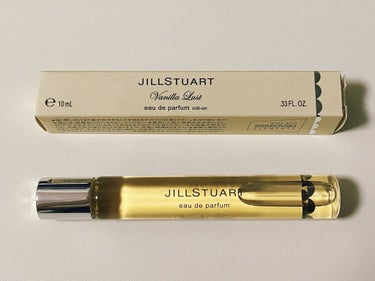 香水お試し記録

JILL STUART ヴァニラ ラスト オード パルファン ロールオン

ヴァニララストのロールオン。アルコールの分解能力がなくスプレーだと肌が赤くなってしまうのでロールオンは助かる