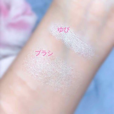 ダイヤモンドライト ハイライター ブラシ/Too Faced/メイクブラシを使ったクチコミ（2枚目）