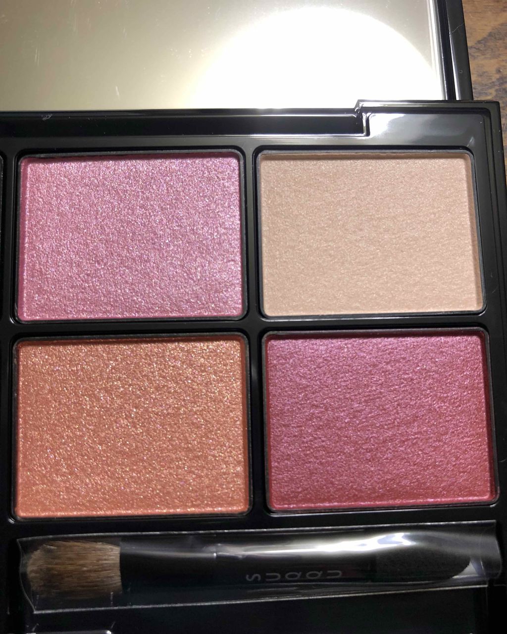 新品未使用　匿名発送SUQQU 2018 クリスマス アイシャドウ コンパクト Amazon.co.jp: スック 2018 クリスマス アイシャドウ コンパクト