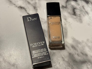 Dior ディオールスキン フォーエヴァー フルイド グロウのクチコミ「アットコスメのプレゼント企画でご提供頂きました♪
伸びが良く適度〜高めなカバー力で文句なしのフ.....」（1枚目）