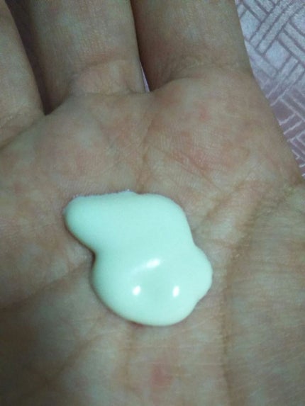 ビオレUV アクアリッチ ライトアップエッセンス/ビオレ/日焼け止めクリームを使ったクチコミ(4枚目)