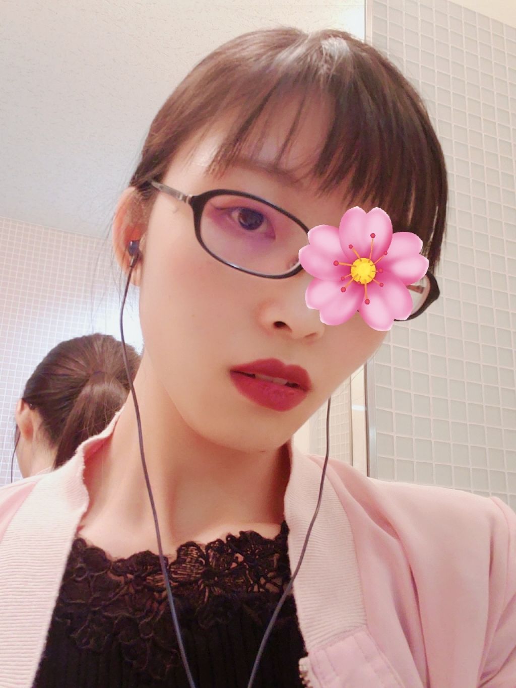 ルージュ アンリミテッド アンプリファイド マット＜2019年クリスマスコフレ限定＞ クリムゾン スピン/shu uemura/口紅を使ったクチコミ（3枚目）