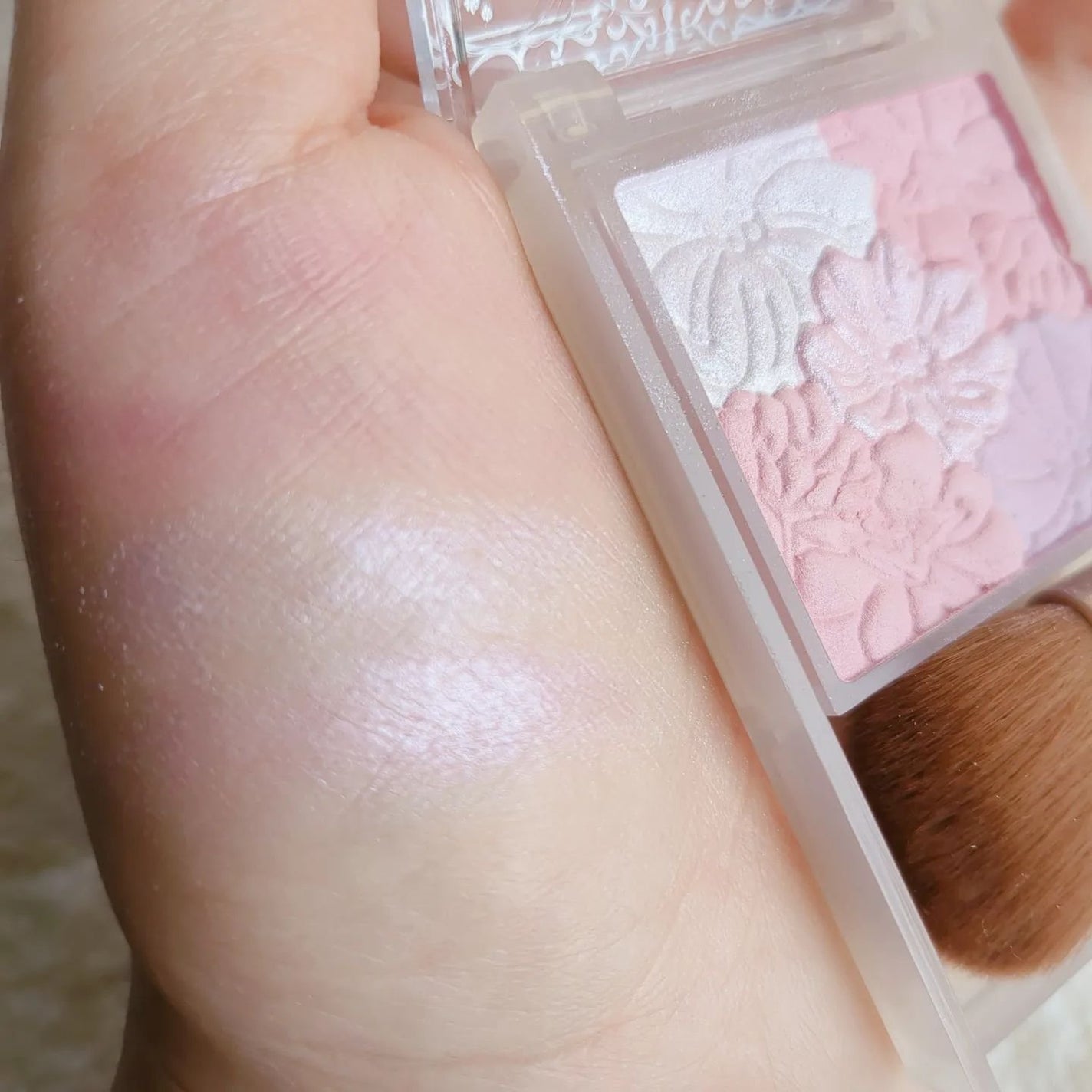 グロウフルールチークス(ブレンドタイプ)/キャンメイク/パウダーチークを使ったクチコミ(3枚目)