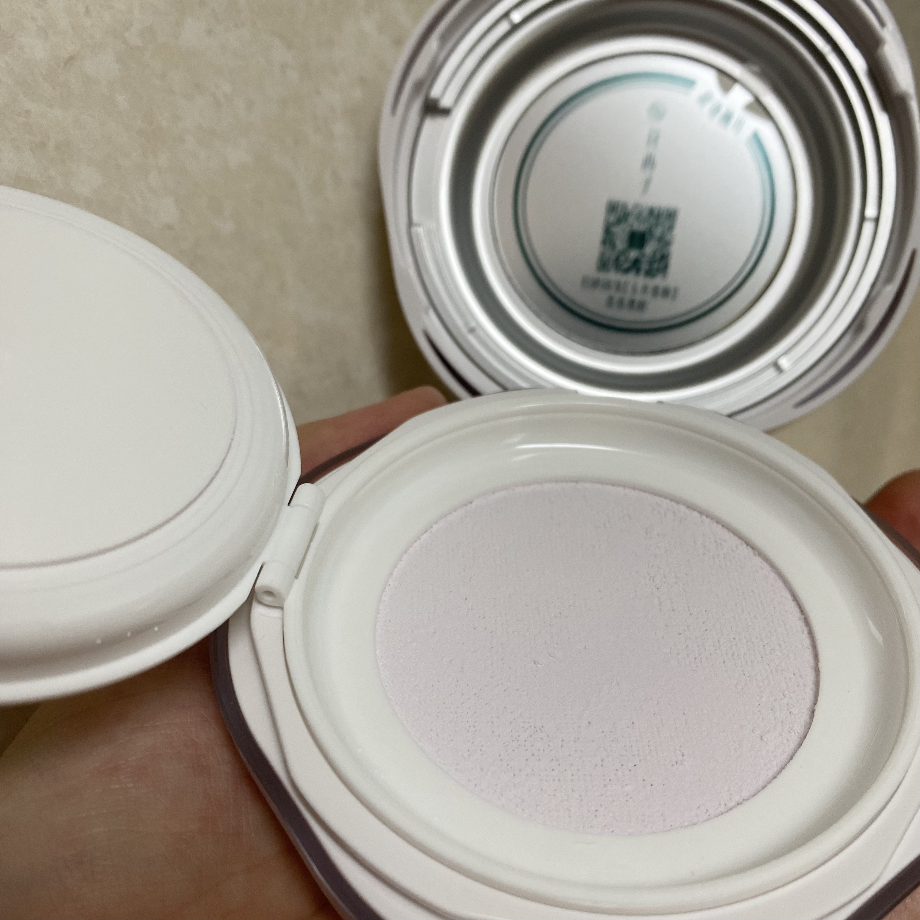 玉養桃花 ルースパウダー/花西子/ルースパウダーを使ったクチコミ（3枚目）