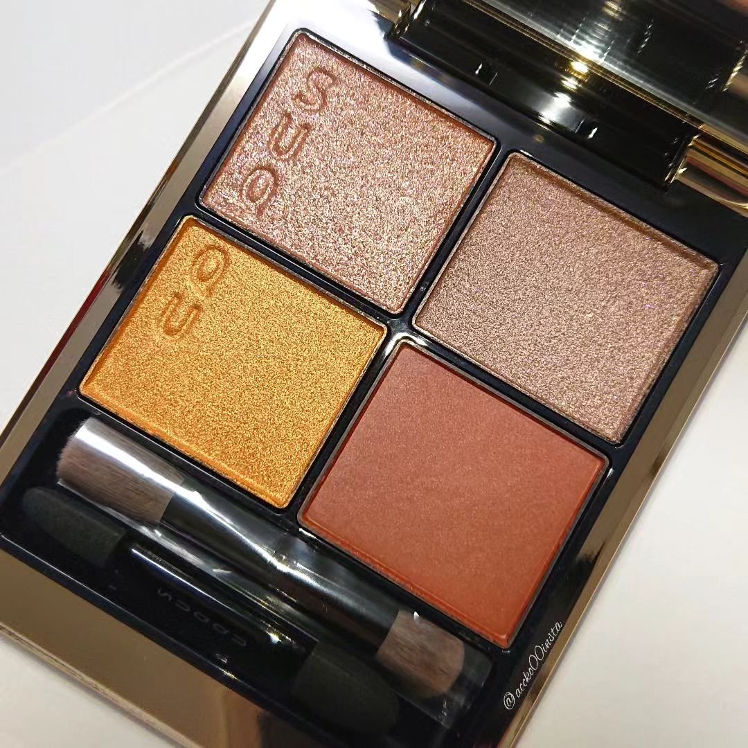 シグニチャー カラー アイズ 10 彩葉集 -IROHAATSUME/SUQQU/アイシャドウパレットを使ったクチコミ（1枚目）