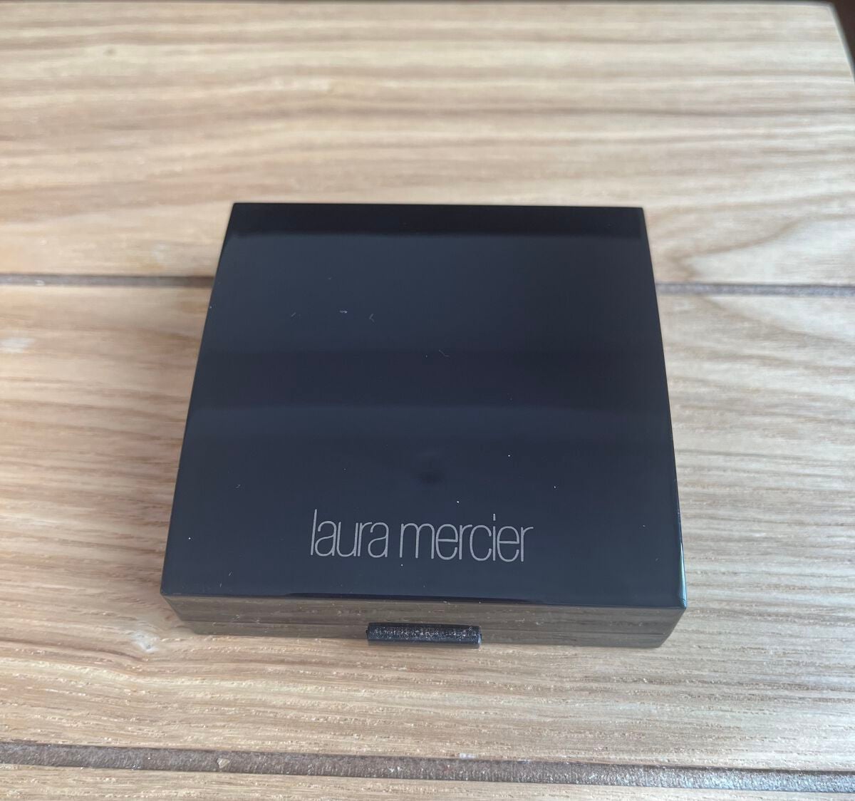 フェイスイルミネーター/ローラ メルシエ/パウダーハイライトを使ったクチコミ(1枚目)