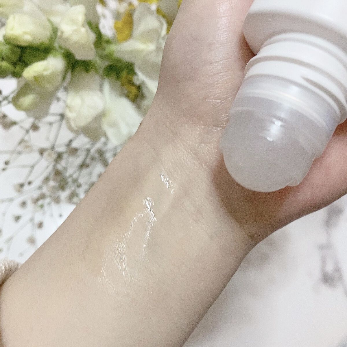 8x4 アロマスイッチ ロールオン パリスブーケの香り/８ｘ４/デオドラント・制汗剤を使ったクチコミ（3枚目）