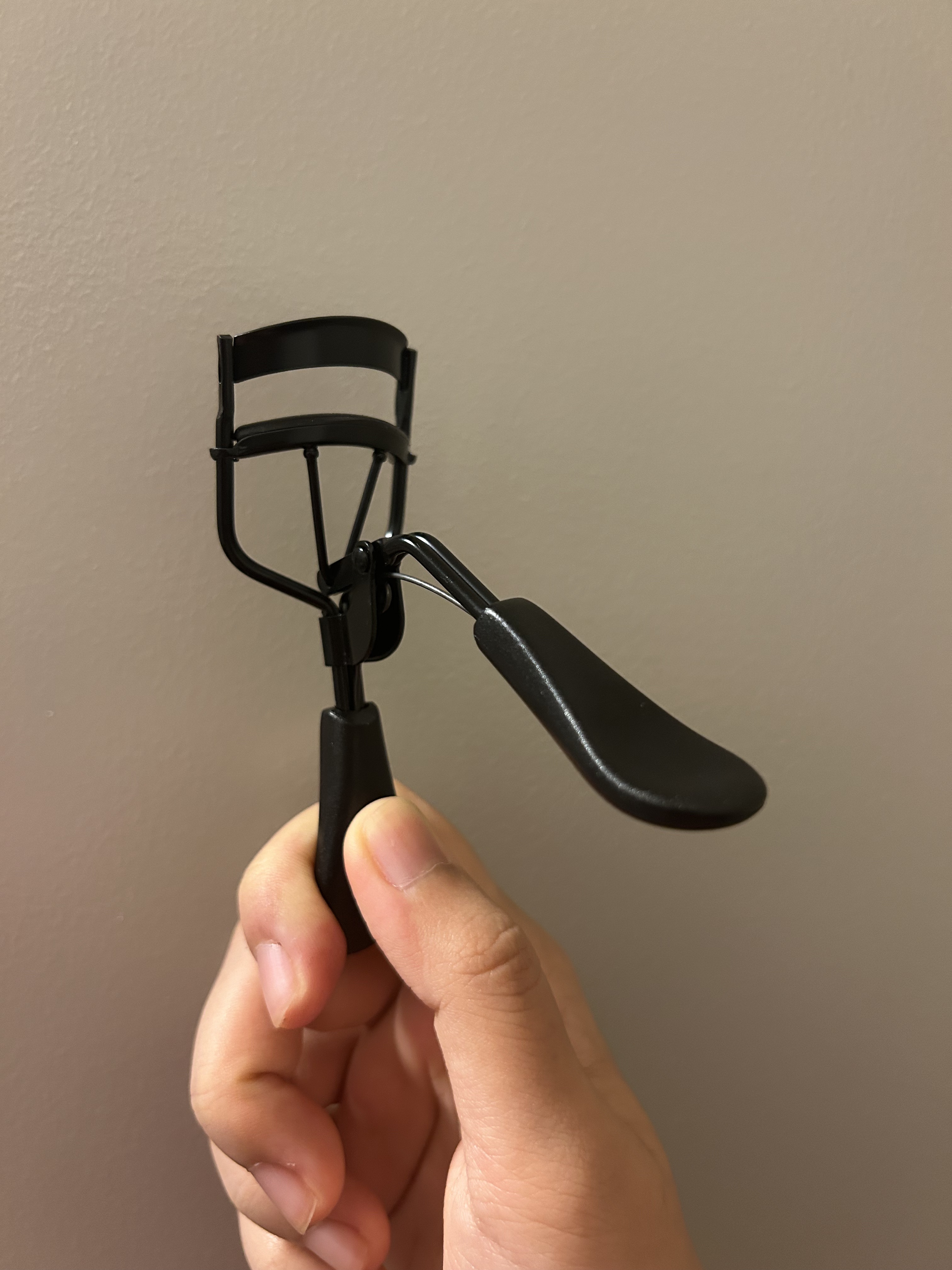 Bfull アイラッシュカーラー（マットブラック）【MUR-16】/ビー・エヌ/ビューラーを使ったクチコミ（2枚目）