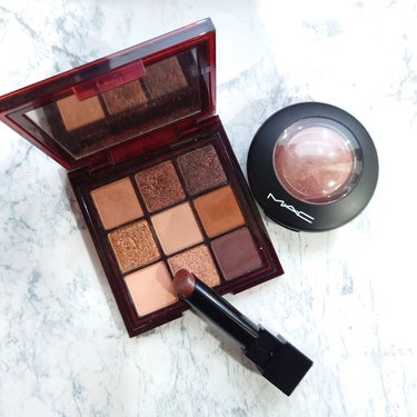 Huda Beauty BROWN obsessionsのクチコミ「#メイク⁡
⁡@hudabeauty ⁡
⁡ #chocolatebrownobsession.....」（3枚目）