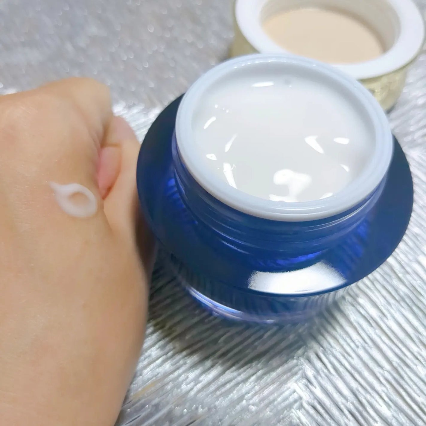 リンクル&ホワイト オールインワンクリーム/ODELIA/オールインワン化粧品を使ったクチコミ(2枚目)