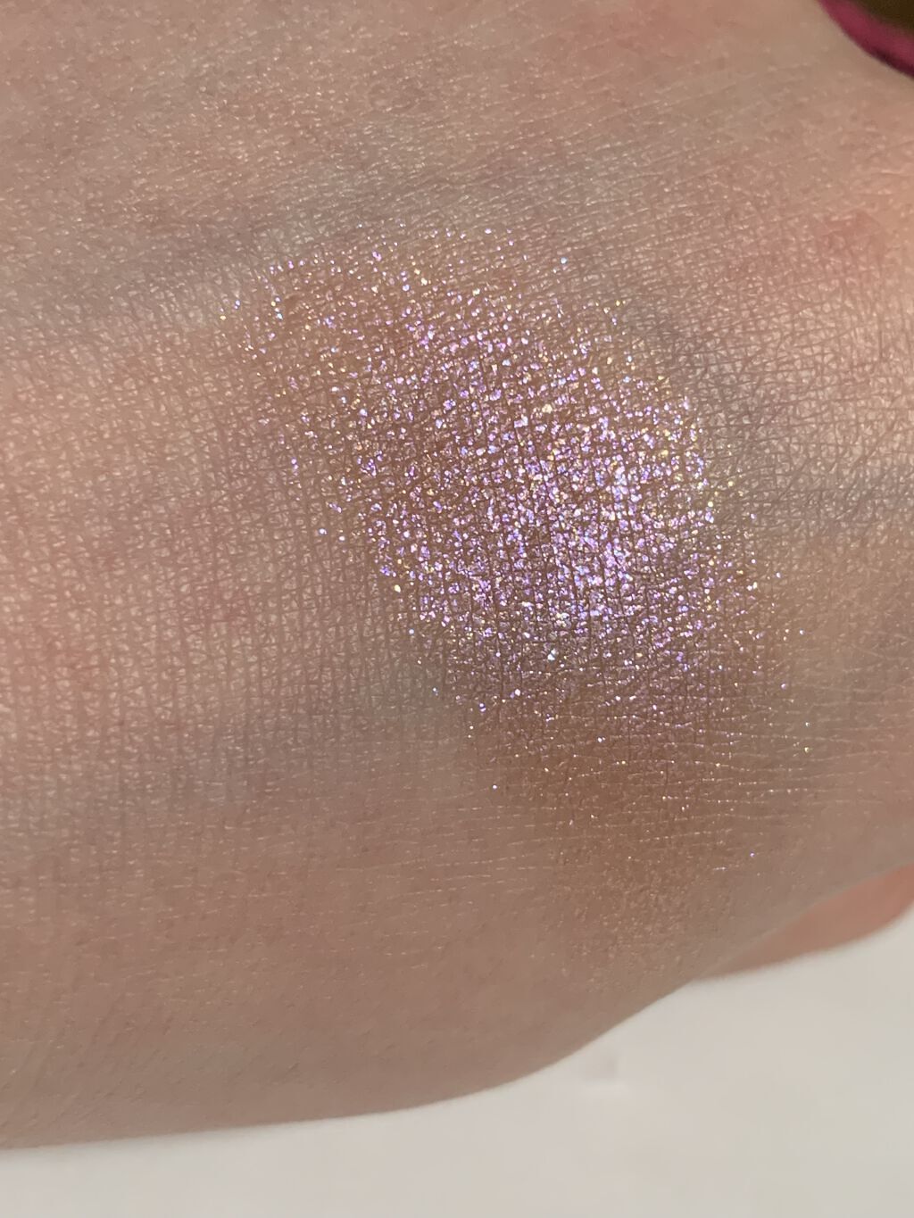  シアー グリッターアイズ  53 ドレスコード(DRESS CODE)/KiSS/単色アイシャドウを使ったクチコミ（2枚目）