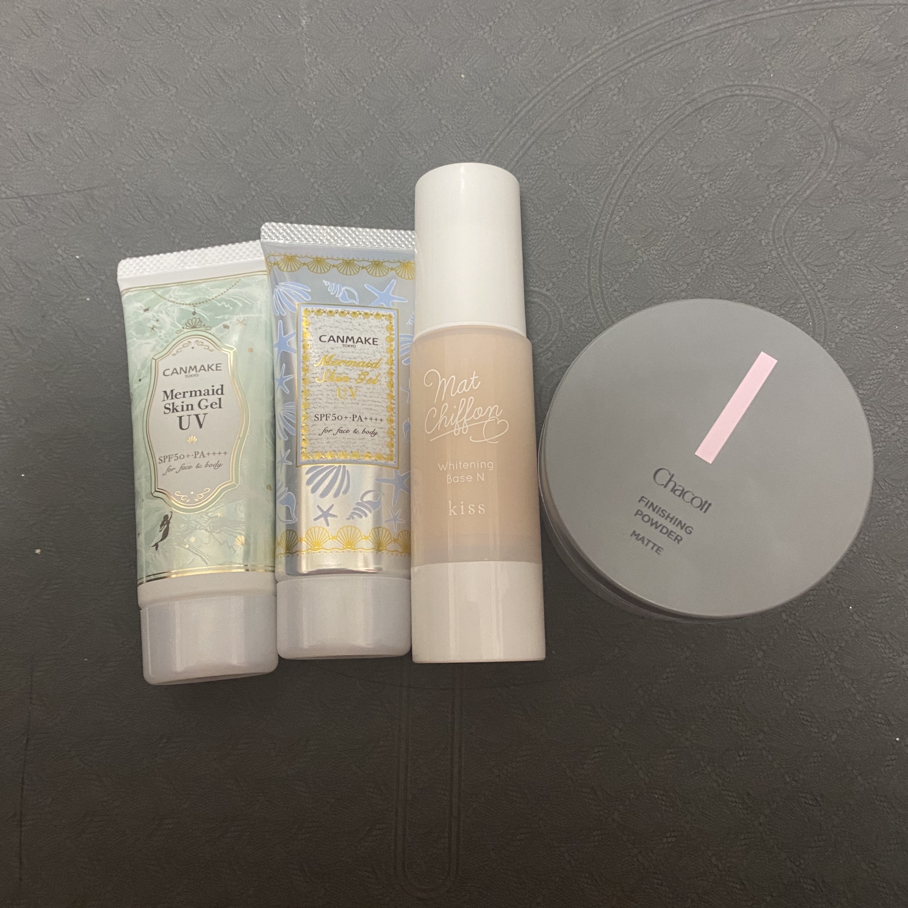 マットシフォン UVホワイトニングベースN/KiSS/化粧下地を使ったクチコミ（1枚目）