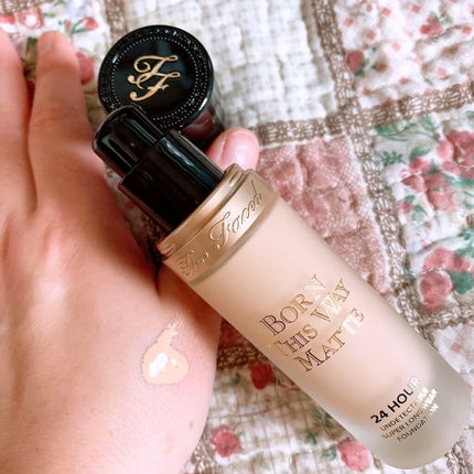 ボーン ディス ウェイ アンディテクタブル 24H マット ファンデーション/Too Faced/リキッドファンデーションを使ったクチコミ(2枚目)