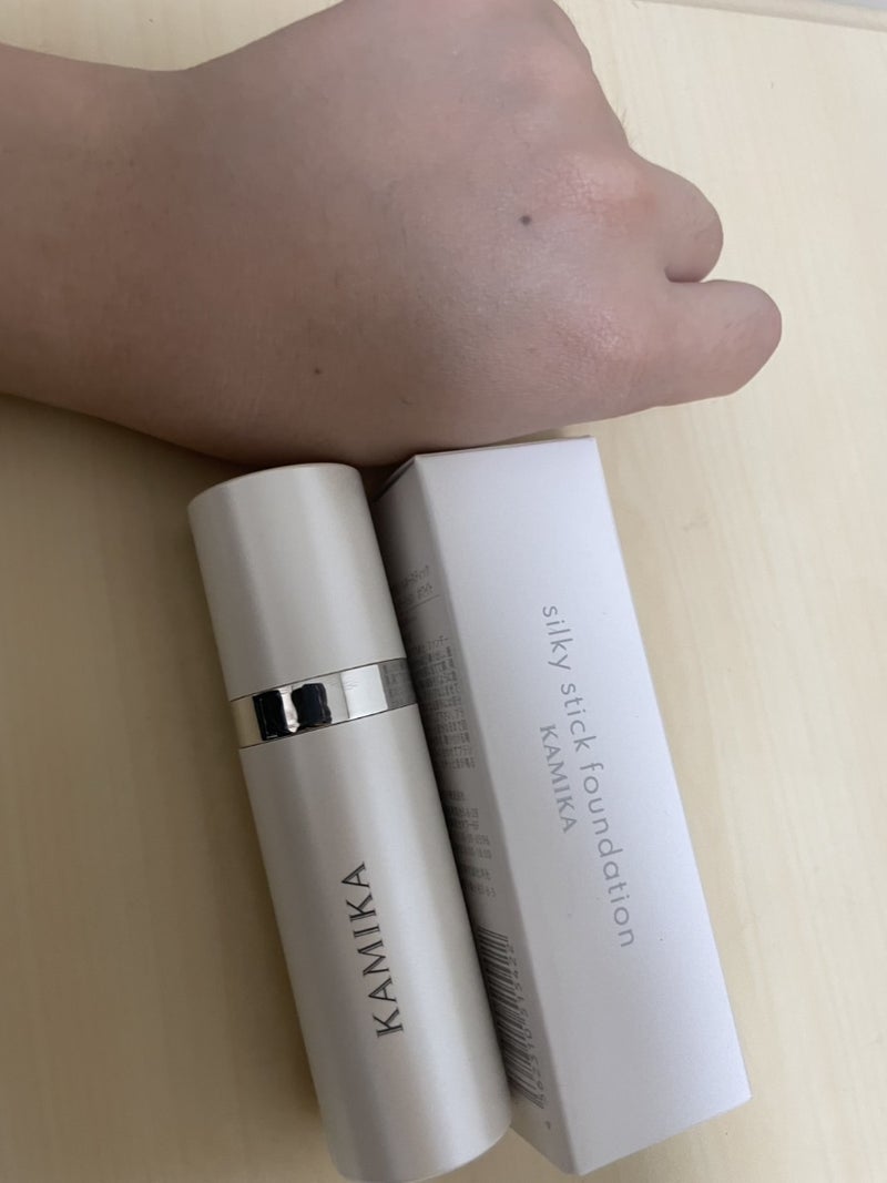 シルキースティックファンデーション/KAMIKA/その他ファンデーションを使ったクチコミ(2枚目)