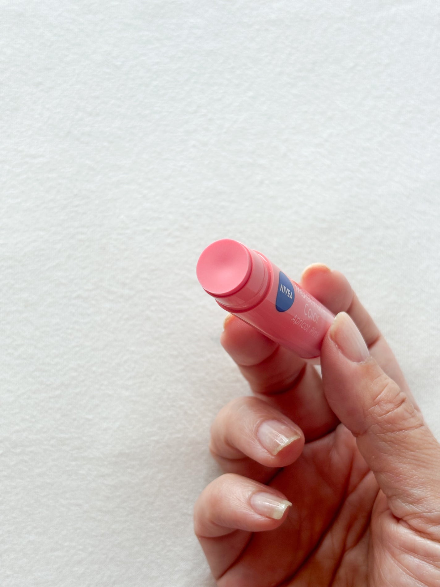 モイストピュアカラーリップ/ニベア/リップクリームを使ったクチコミ(2枚目)
