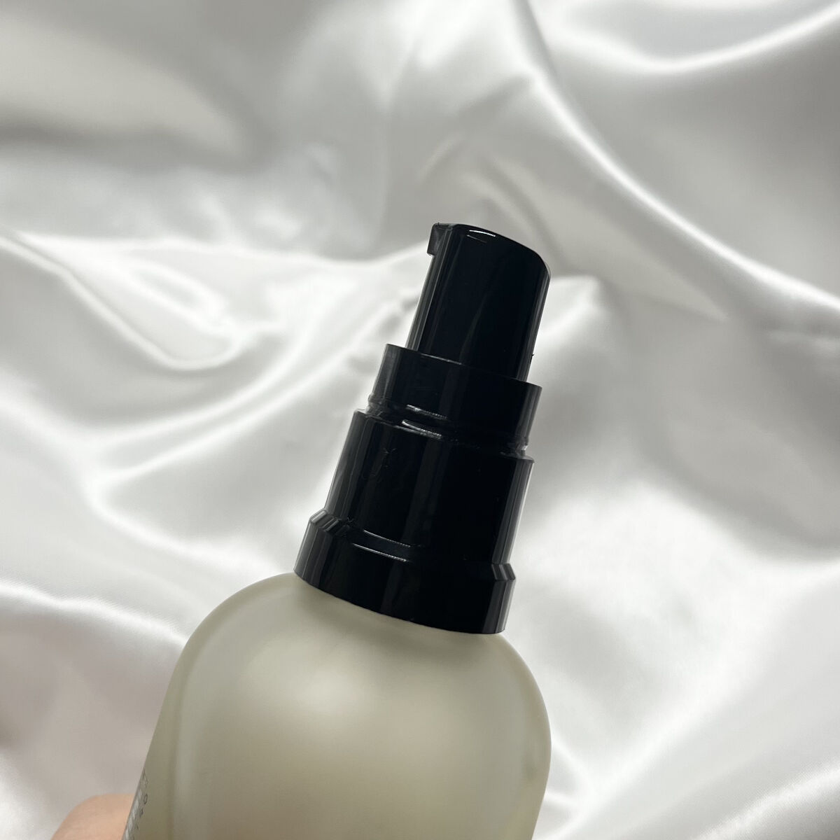 スタイリングナノシルクヘアオイル/UNIK/その他スタイリングを使ったクチコミ（2枚目）