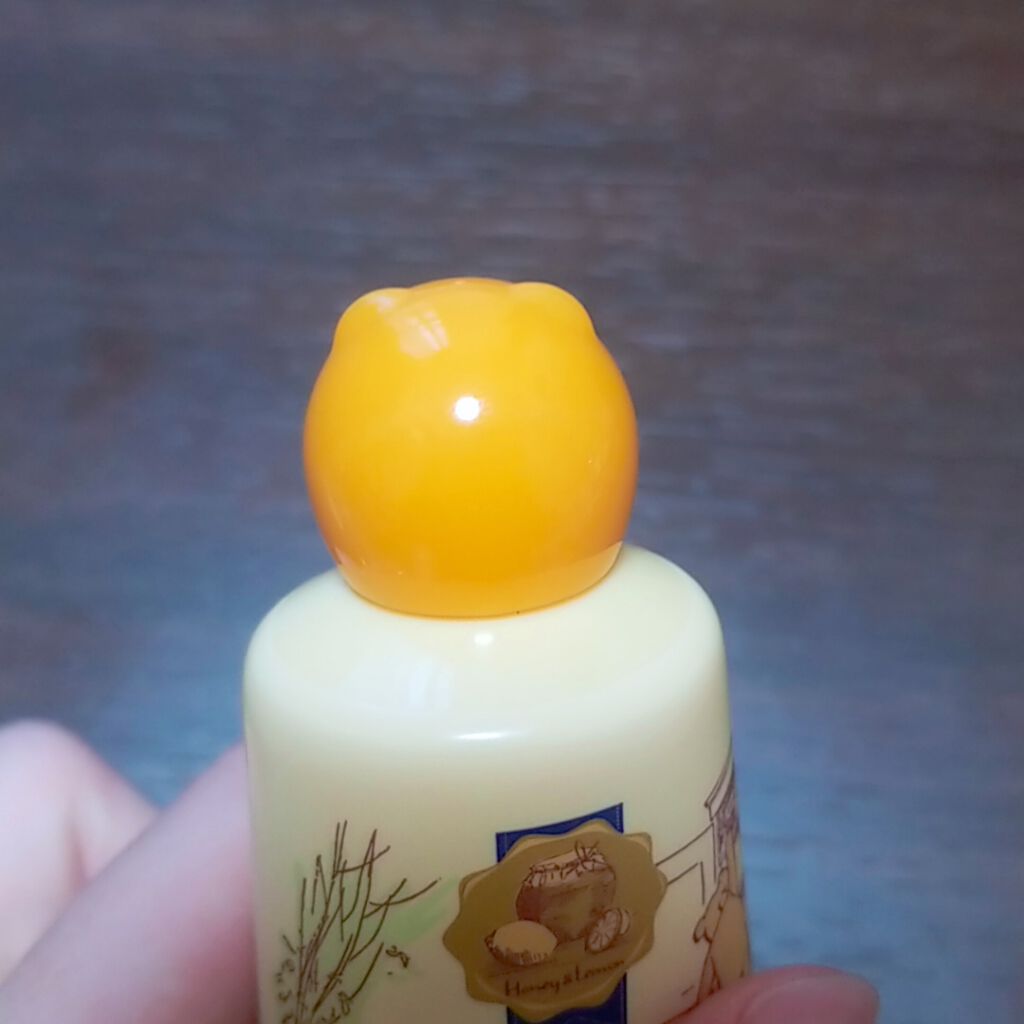 ハウス オブ ローゼ クラシック プー ハンドクリーム Lのクチコミ「パッケージのかわいさだけじゃなくて、香りも最高なんです🙌プーさんに癒されるハンドリング🍯

前.....」（3枚目）